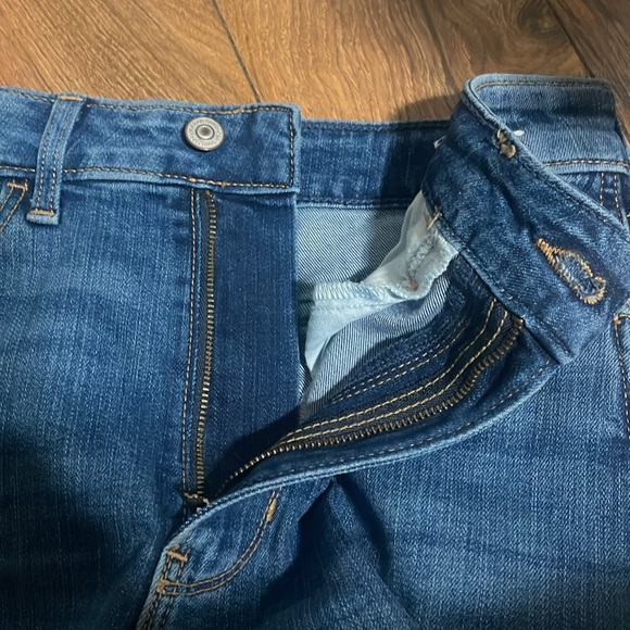 High Rise Mom Jeans - Picture 5 of 8